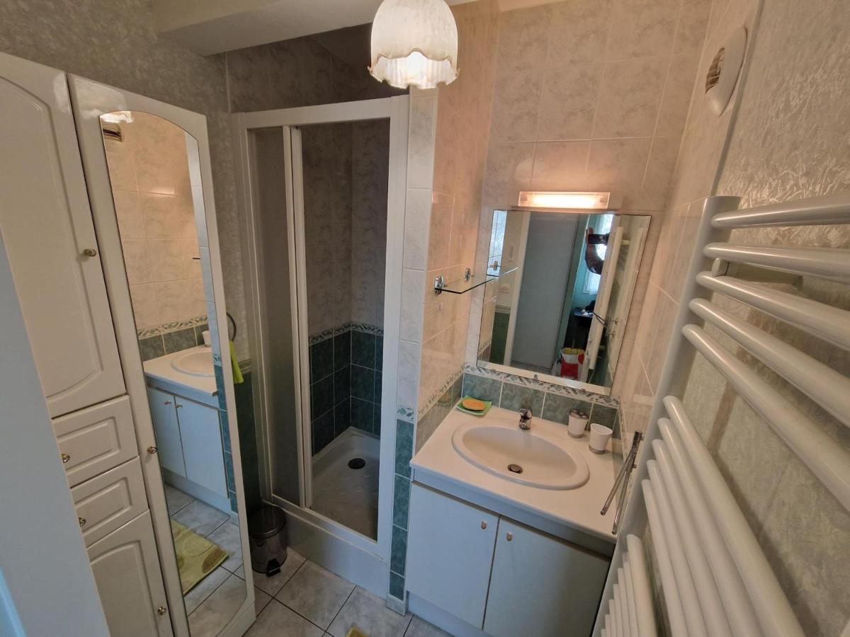 Chatelaillon-Plage Centre-Ville: Apt 4 Pers, Balcon, Parking, Piscine, Wifi - Fr-1-706-21 Exterior foto